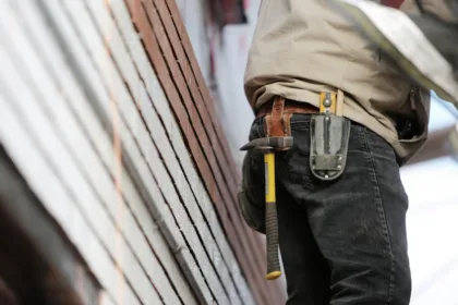découvrez notre collection de vêtements de travail alliant confort, style et durabilité. idéale pour les professionnels, notre gamme de workwear vous accompagne dans toutes vos missions tout en vous garantissant une protection optimale. parfait pour les artisans, techniciens et toute personne en quête d'un équipement pratique et robuste.