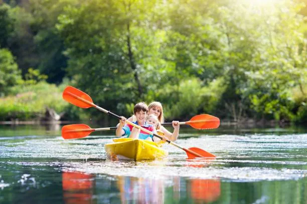 location canoë kayak loisir famille sport paysage