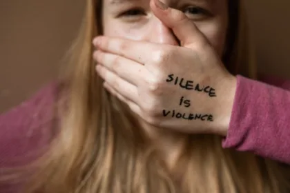 découvrez le concept d'empowerment : comment développer la confiance en soi, l'autonomie et la capacité à agir pour atteindre vos objectifs personnels et professionnels.