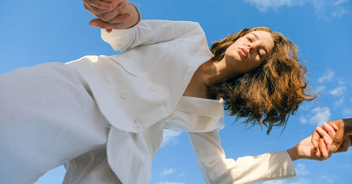 découvrez des idées de tenues chic pour toutes les occasions, alliant élégance et tendance pour sublimer votre style au quotidien.