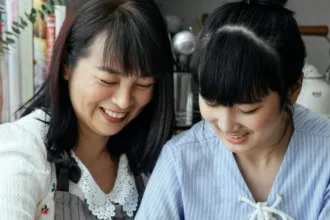 découvrez notre livre de recettes gratuites pour torréfacteur, parfait pour maîtriser l'art de la torréfaction à la maison avec des recettes simples et savoureuses.