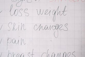 liste officielle des médicaments : consultez un registre complet et à jour des médicaments reconnus et approuvés.