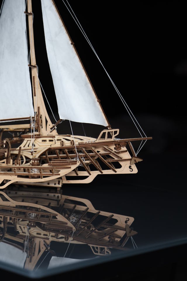 jolie maquette de voilier en bois