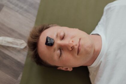 découvrez nos pierres pour soulager le stress, idéales pour favoriser la détente et l'équilibre émotionnel au quotidien.