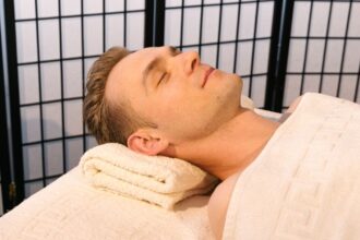 découvrez des techniques et astuces pour la relaxation afin de réduire le stress, retrouver le calme intérieur et améliorer votre bien-être au quotidien.