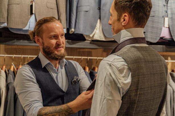 découvrez nos conseils pour choisir la coupe de chemise parfaite qui met en valeur votre silhouette et assure un confort optimal toute la journée.
