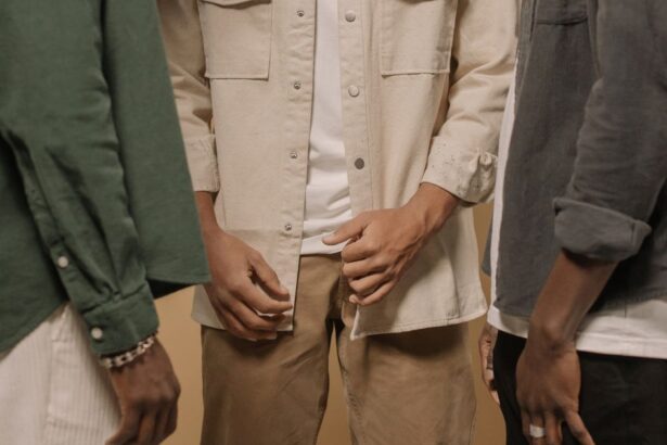découvrez les dernières tendances de la mode masculine pour rester élégant et stylé en toutes occasions.