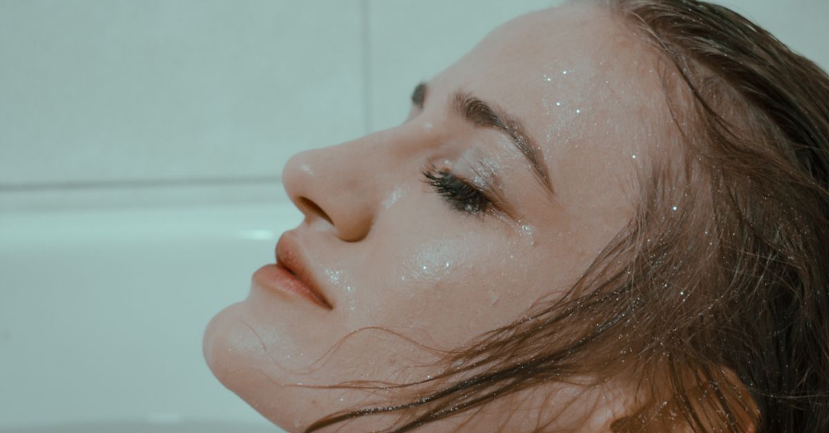 découvrez nos conseils et astuces pour prendre soin des cheveux gras et retrouver une chevelure propre, fraîche et équilibrée au quotidien.