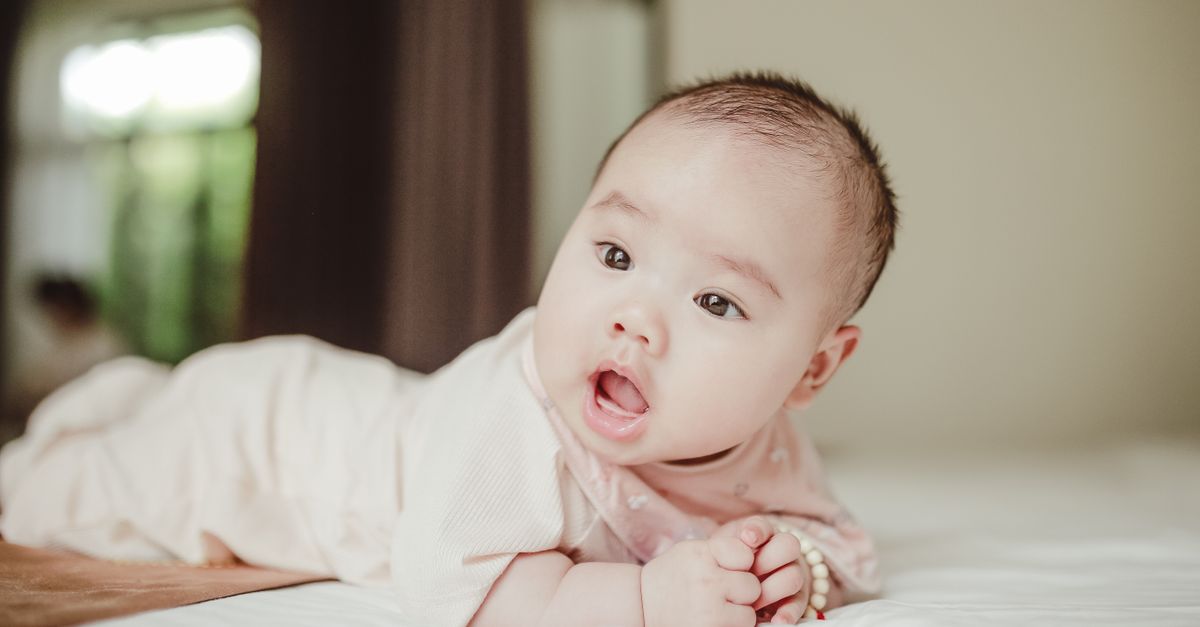 découvrez tout sur le monde des bébés : soins, alimentation, développement et conseils pratiques pour les jeunes parents.