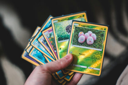 Comparaison des critères essentiels pour choisir un grading de cartes Pokémon en 2026