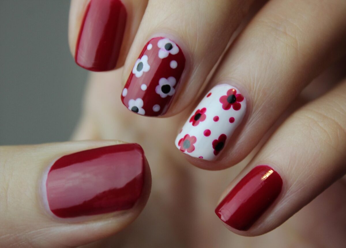 Vernis semi-permanent technique de pose