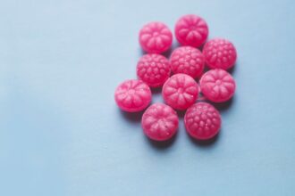 découvrez notre sélection de douceurs sucrées pour tous les goûts : bonbons, chocolats, pâtisseries et bien plus encore.