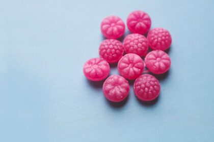 découvrez notre sélection de douceurs sucrées pour tous les goûts : bonbons, chocolats, pâtisseries et bien plus encore.