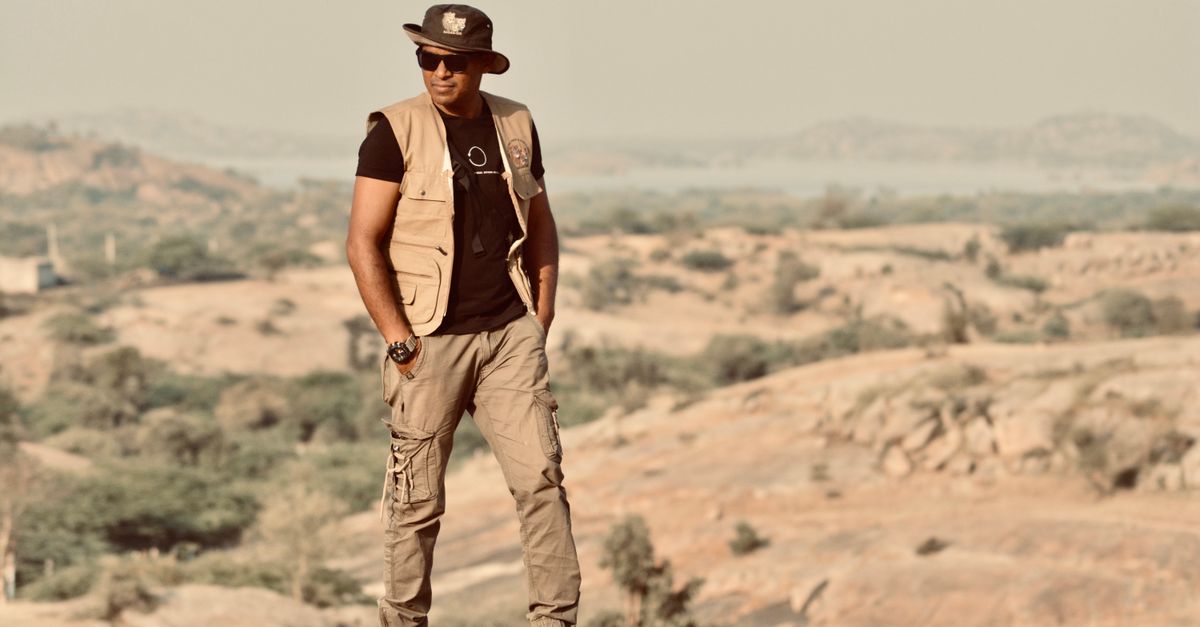 découvrez comment porter le pantalon cargo avec élégance après 40 ans : coupes flatteuses, matières de qualité et conseils pour un style moderne.